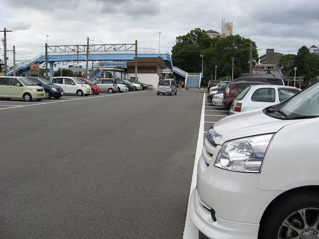 大在駅東駐車場